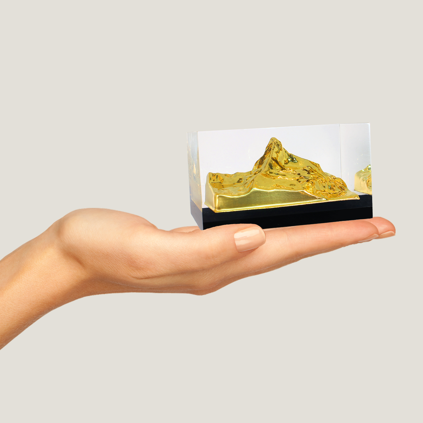 Matterhorn midi - 24 karat vergoldetes 3D Bergmodell SMARKS® M2