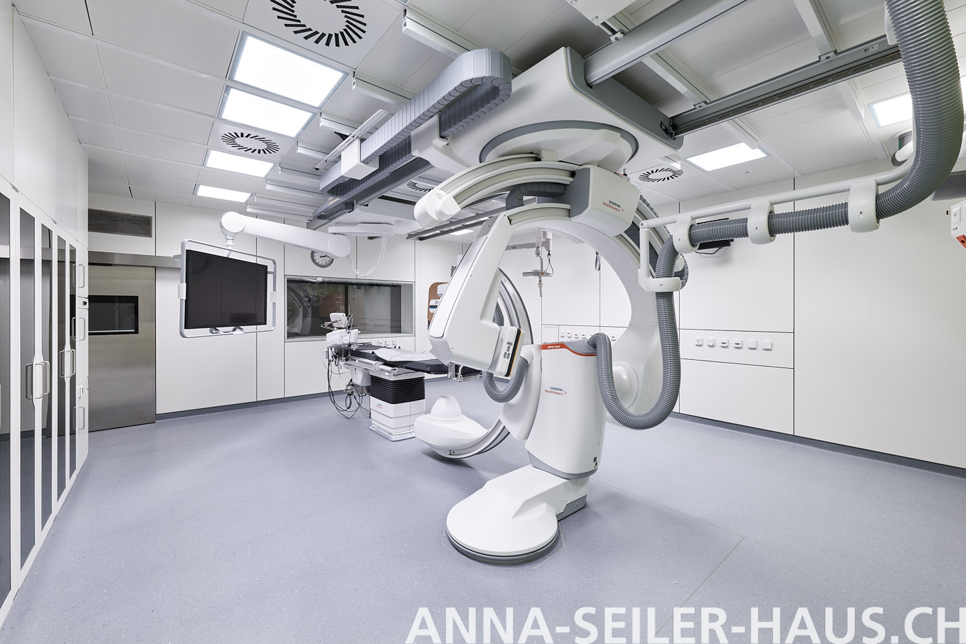 Anna-Seiler-Haus-Katheterlabor-002-screenjpg