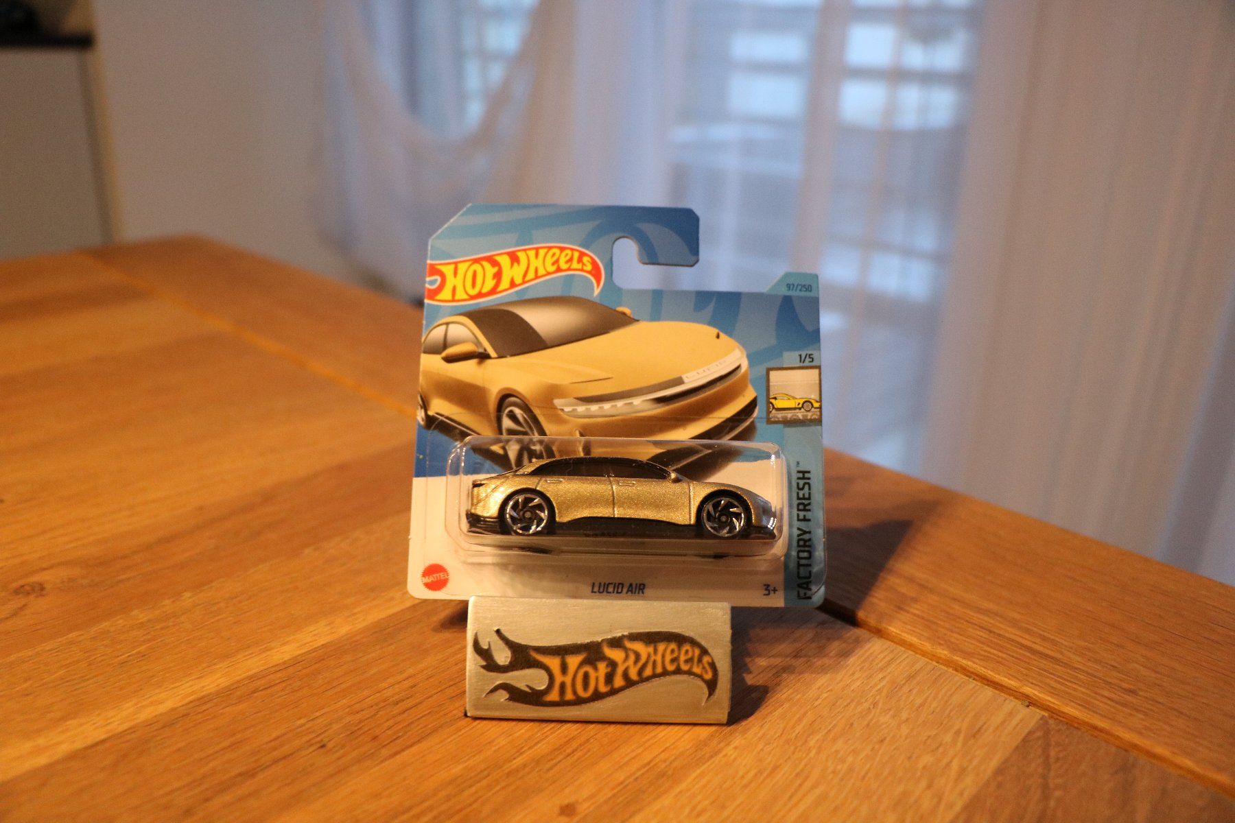 Hot Wheels Factory Fresh 2023 Lucid Air 1/5 S