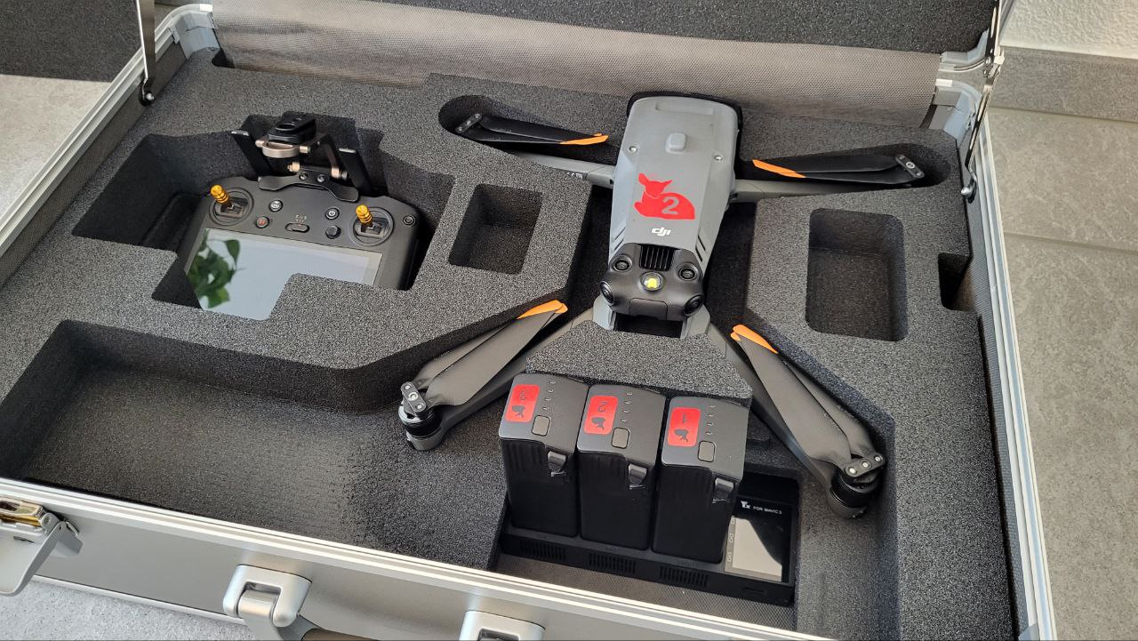 2023-09-22 Koffer mit Drohnejpg