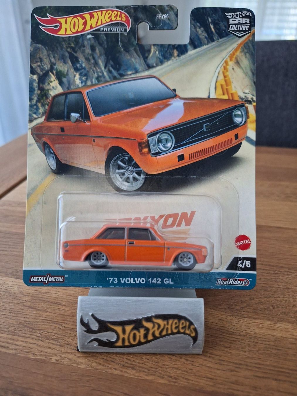 Hot Wheels Premium Canyon Warriors 2023 73 Volvo 142 Gl 4/5