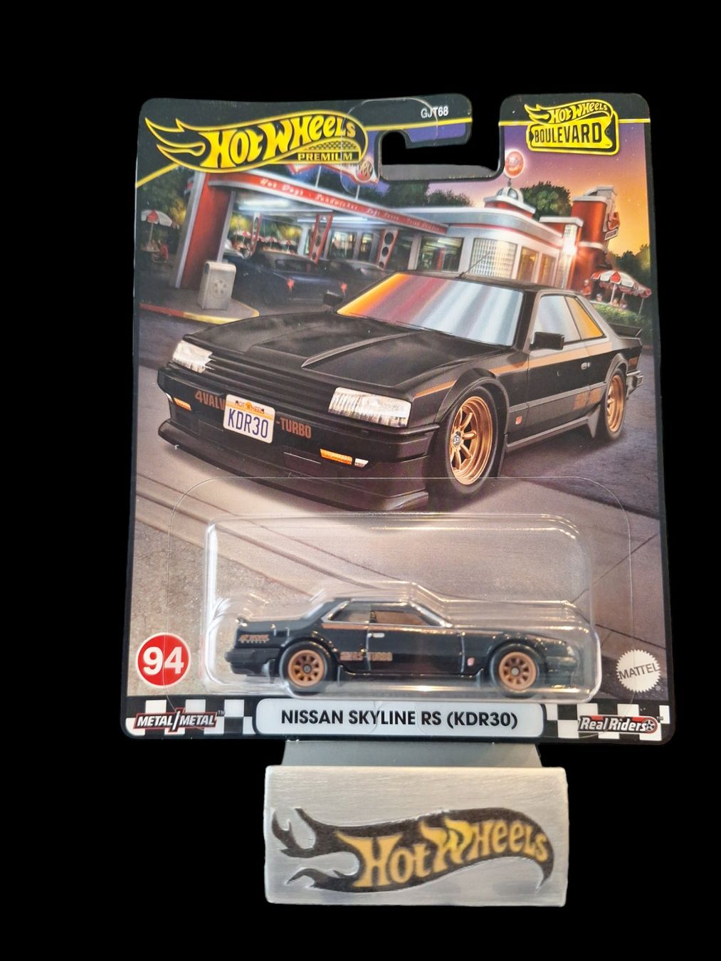 HW Premium Boulevard #94 Nissan Skyline RS (KDR30)