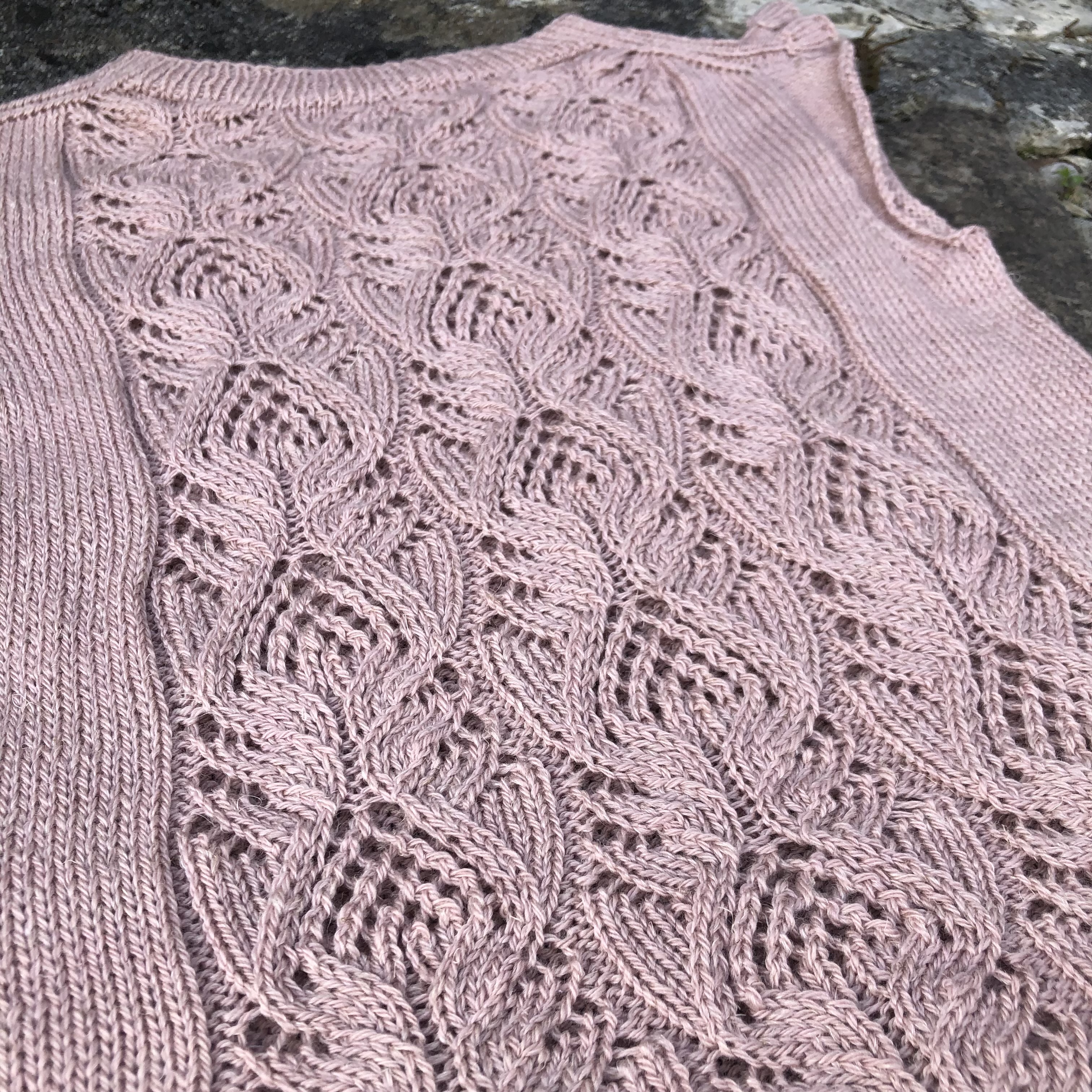 Ajour Oberteil Isager Wolle Stricken JoolsWOOL Brienz 5jpeg