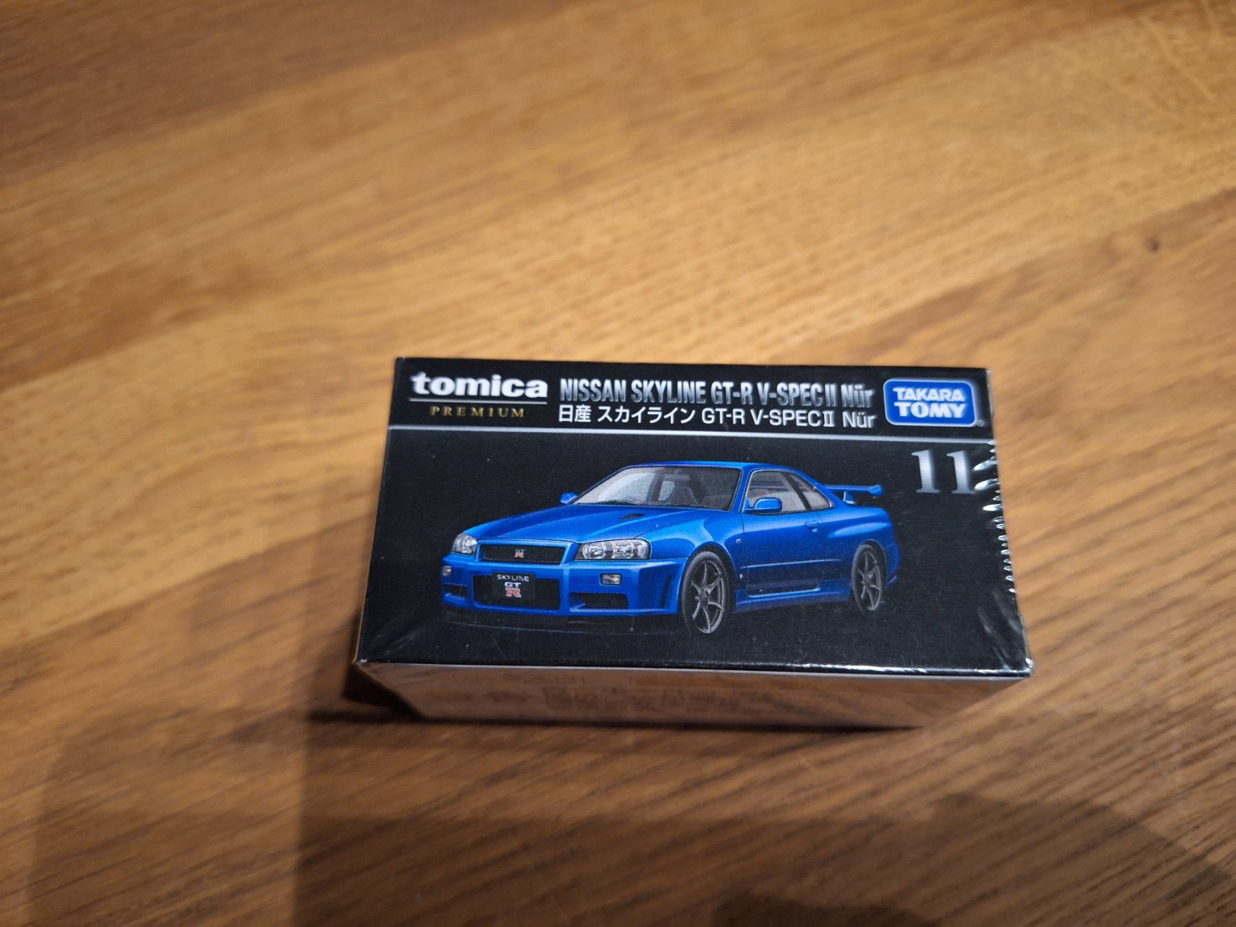 Tomica #11 Nissan Skyline GT-R V-Spec II