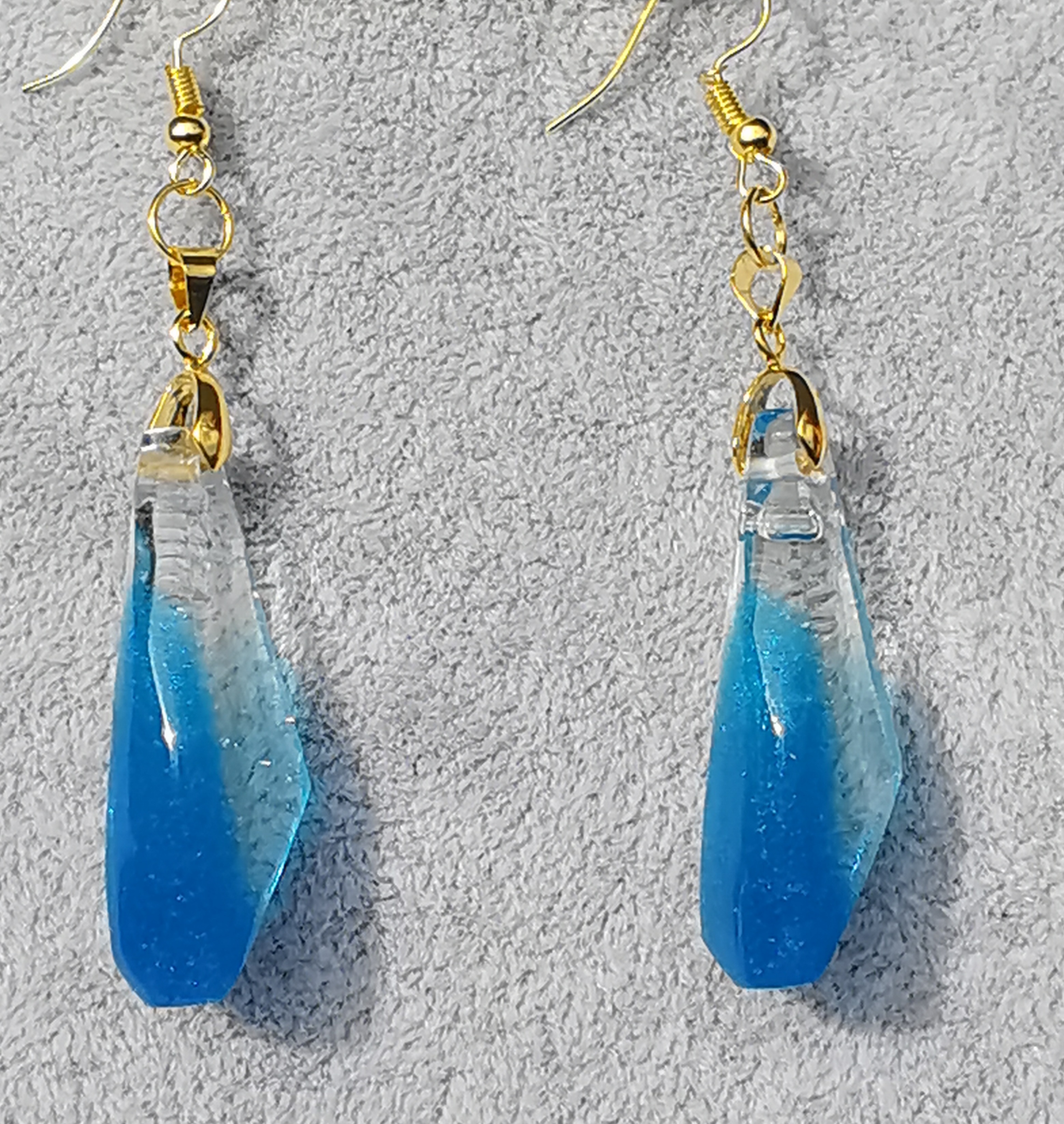 9160 - Sheer Blue Crystal Earrings
