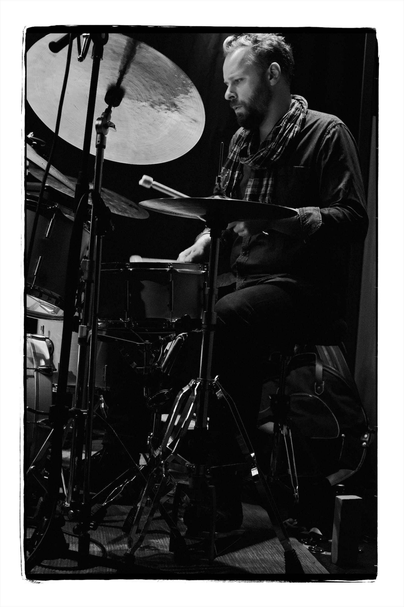 Tobias Backhaus drums DSCF0137 BW wRjpg