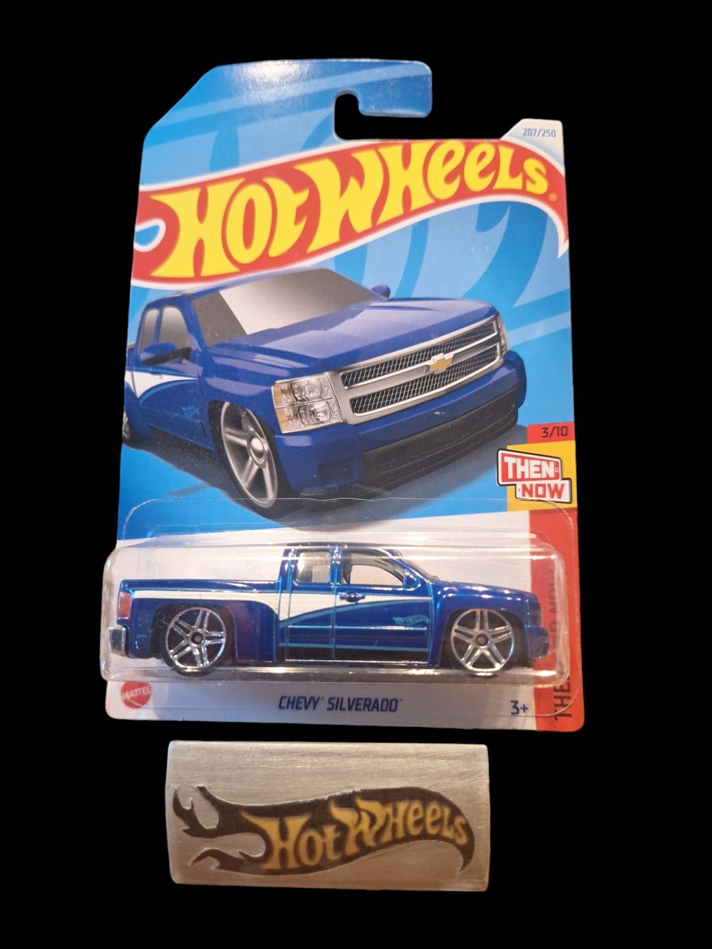 Hot Wheels Then and Now 2024 Chevy Silverado 3/10 L