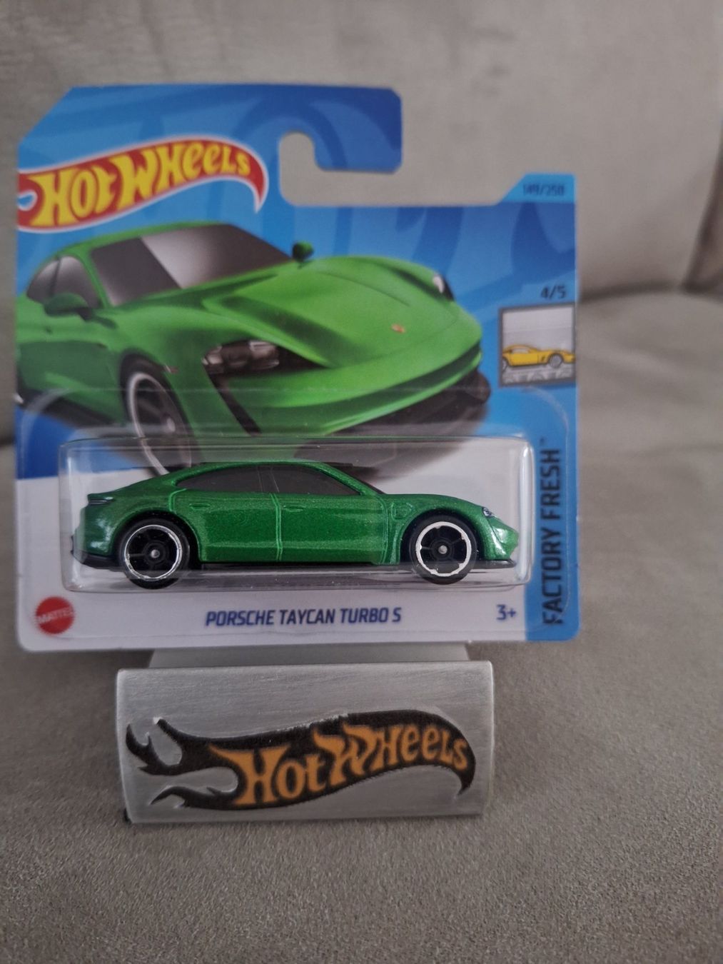 Hot Wheels Factory Fresh 2023 Porsche Taycan Turbo S 4/5 S