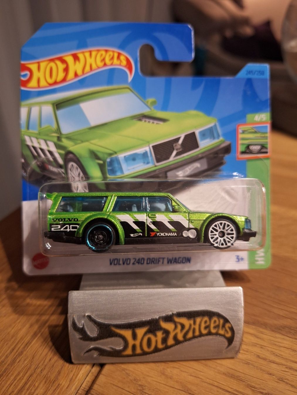 Hot Wheels HW Slammed 2023 Volvo 240 Drift Wagon 4/5 S