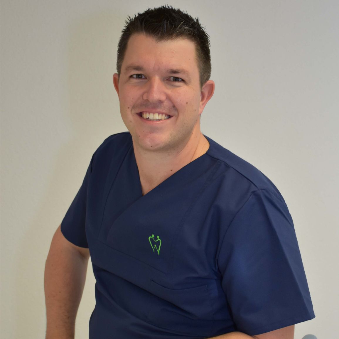 Zahnarzt Dr. Matthias Käch aus Buttisholz hat die Zahnarztpraxis im Jahr 2020 übernommen.