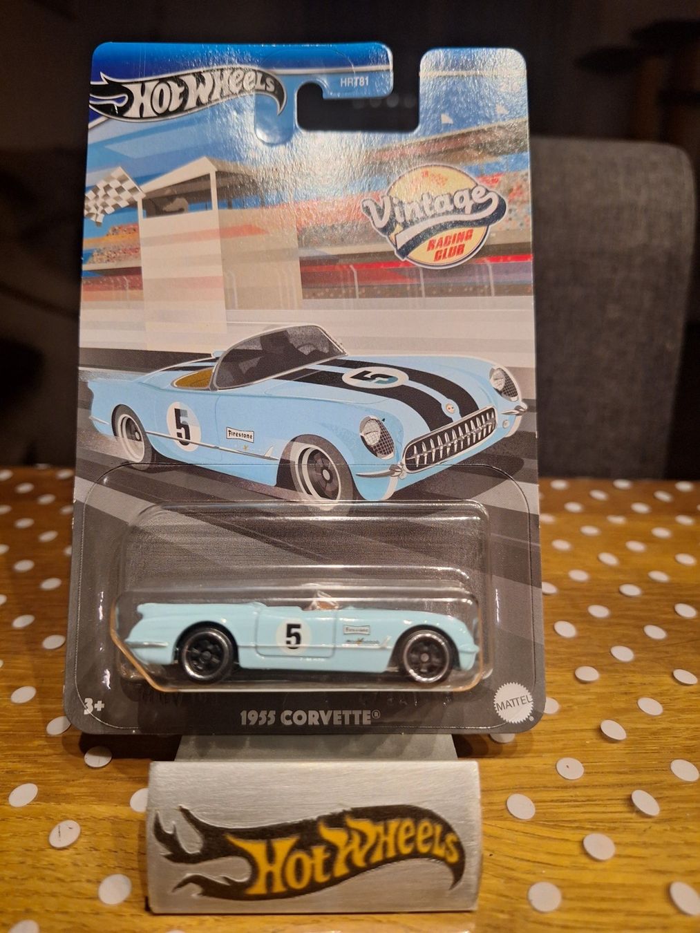 Hot Wheels Vintage Racing Club 2024 1955 Corvette 2/6 L