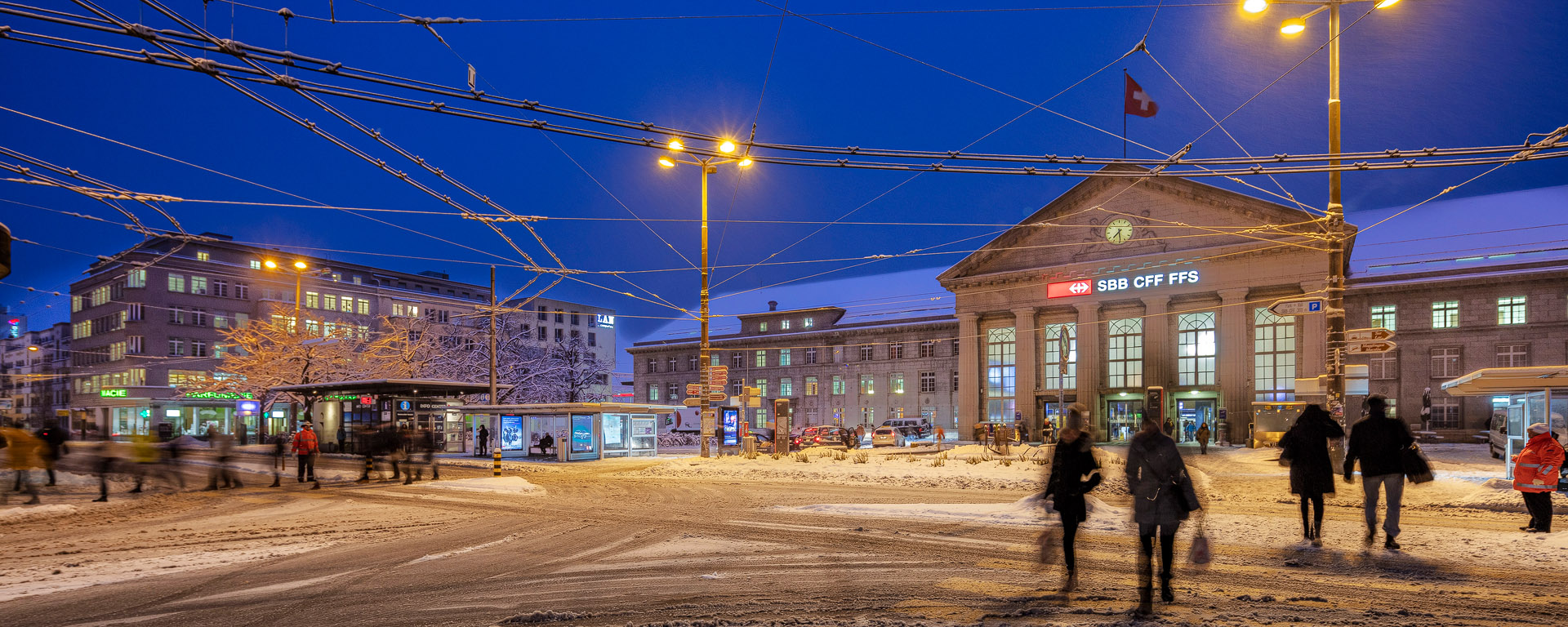 Bahnhofplatz Biel-Bienne im Winter