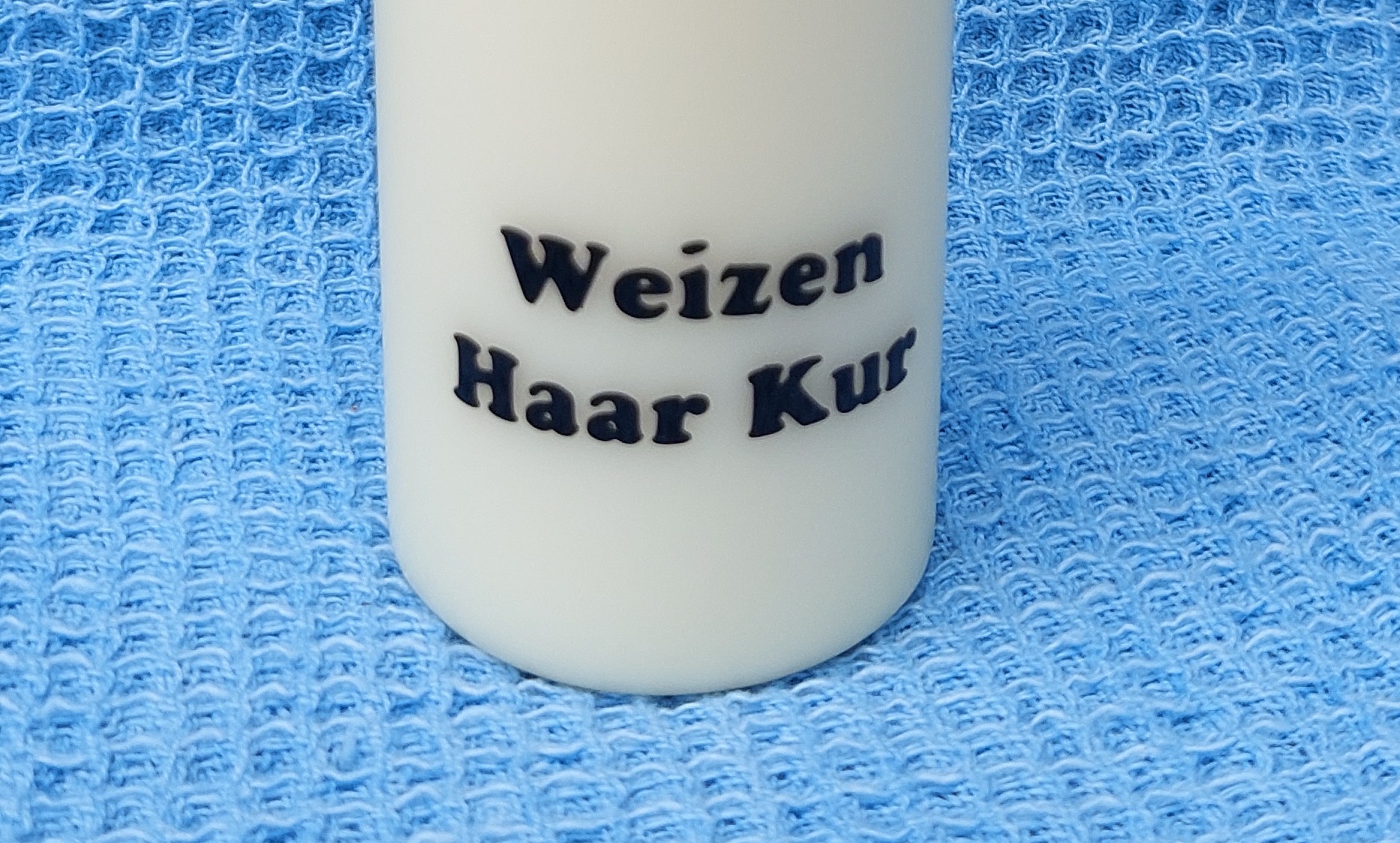 Haare: Weizen Haar-Kur, in 200ml PE-Flasche mit Kippverschluss