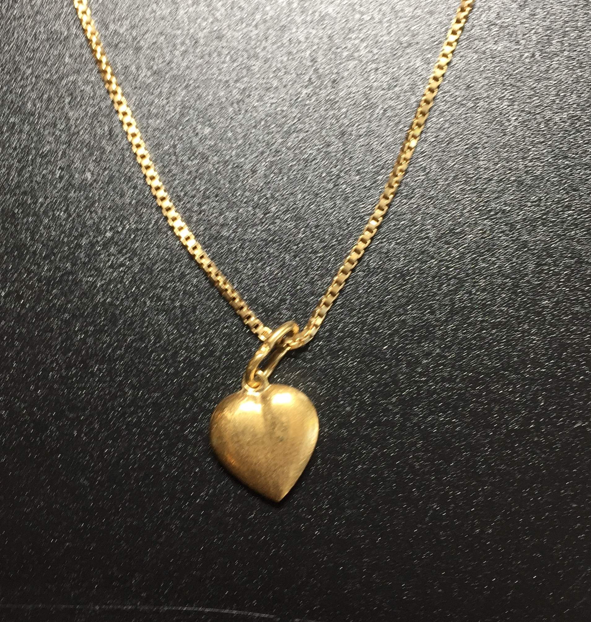 Halskette mit Herzanhänger (750er)