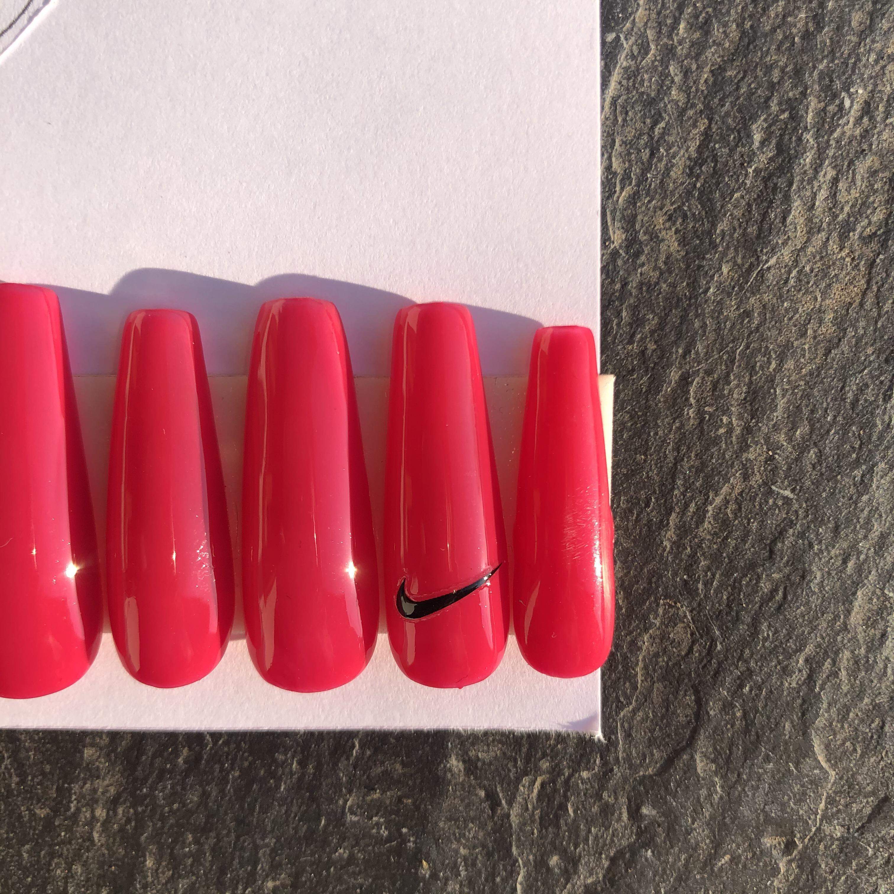 Nike in Pink Nail-Set