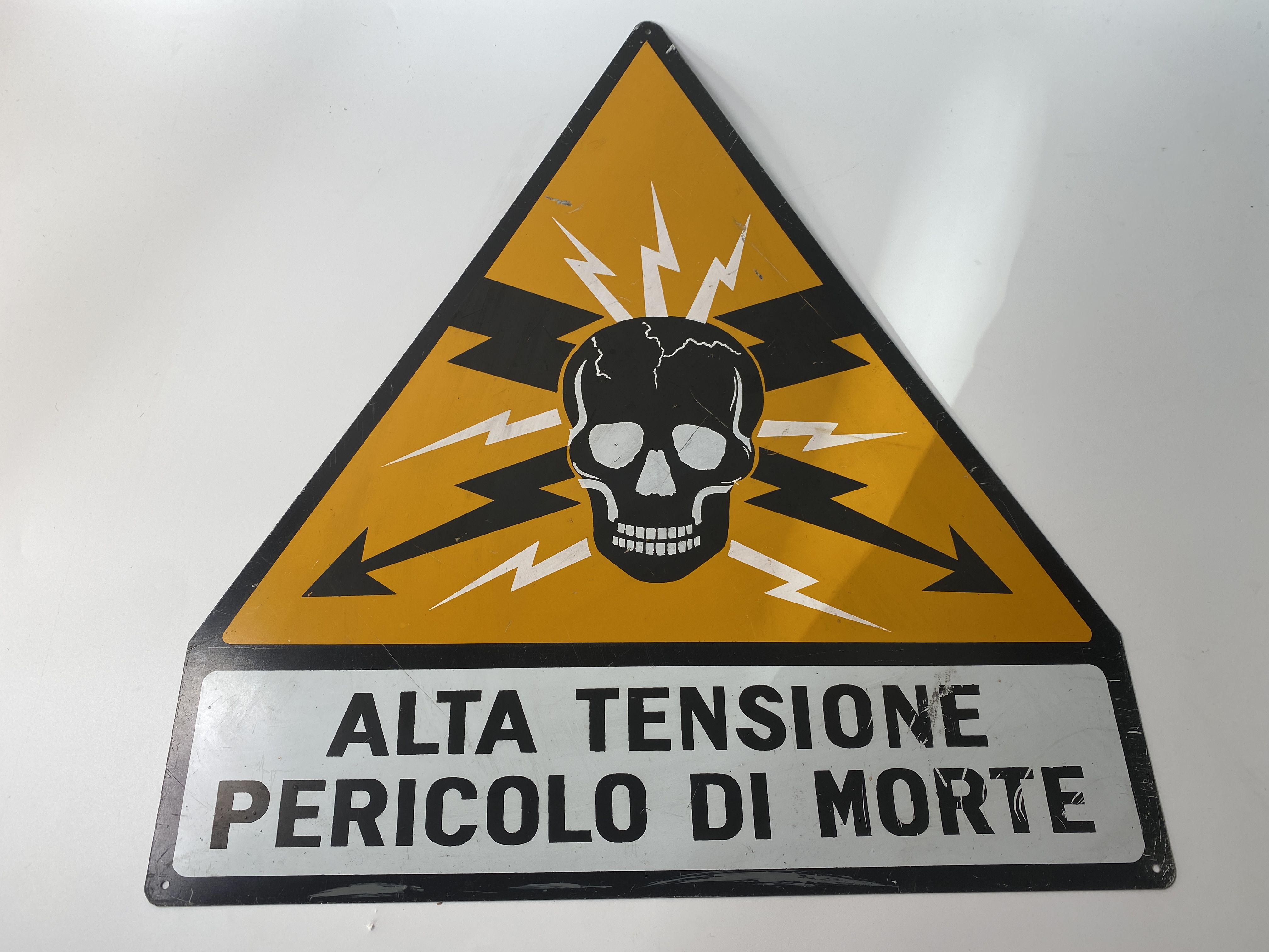 Altes Blechschild aus Italien Pericolo di Morte / Lebensgefahr