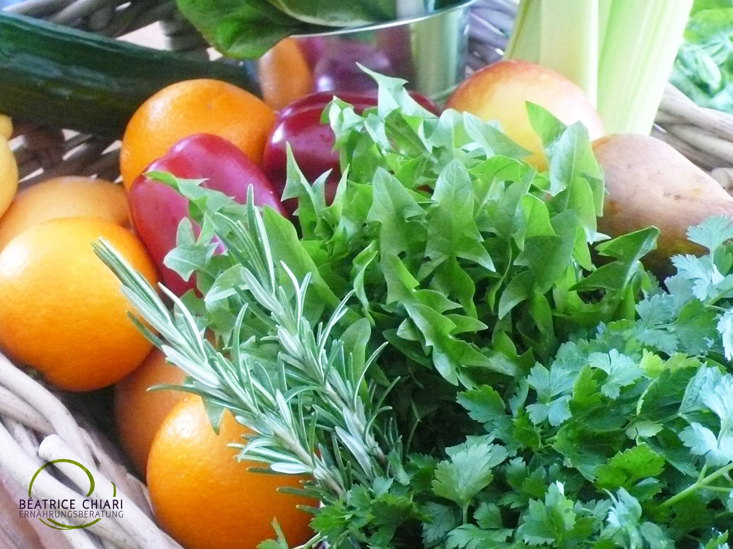 Grüne Smoohties, Green smoothies, gesunde Rohkost, Blattgemüse, Chlorophyll, natürliche Nahrungsergänzung, Salate und Kräuter, Workshop, Wildkräuter