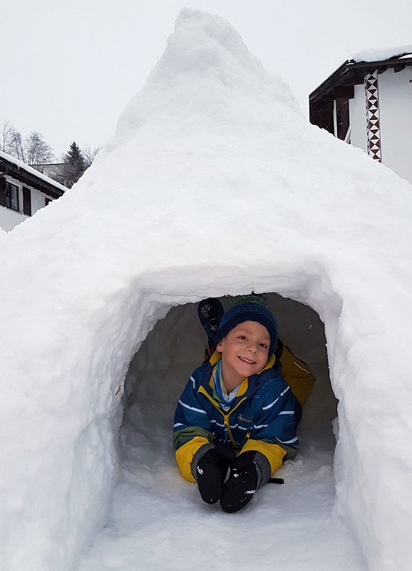 Wieder emal es Iglu baut