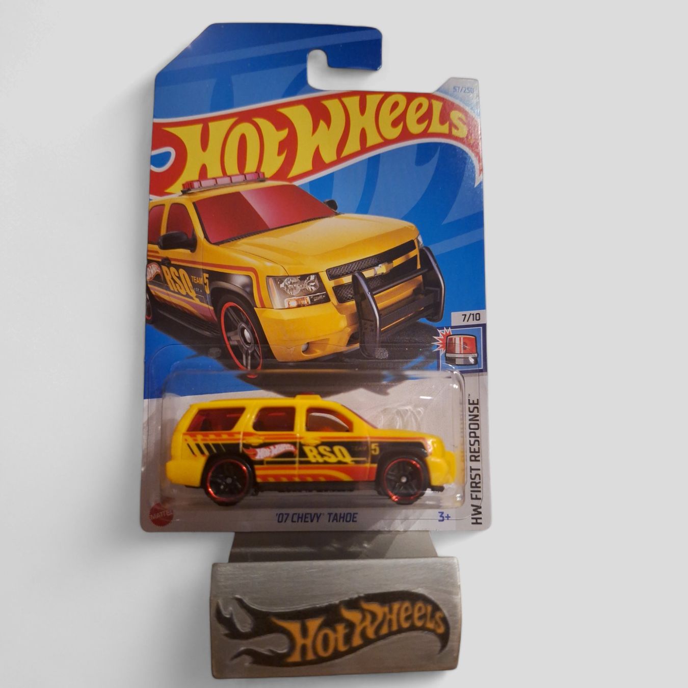 Hot Wheels HW First Response 2024 07 Chevy Tahde 7/10 L