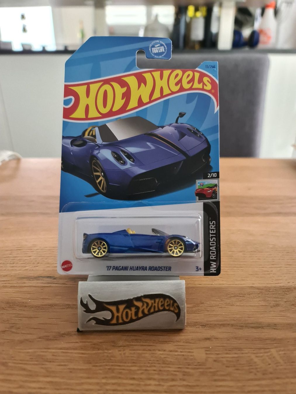 Hot Wheels HW Roadsters 2023 17 Pagani Huayra Roadster 2/10