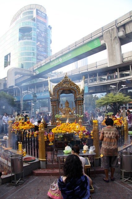 Shrine in the middle of the city