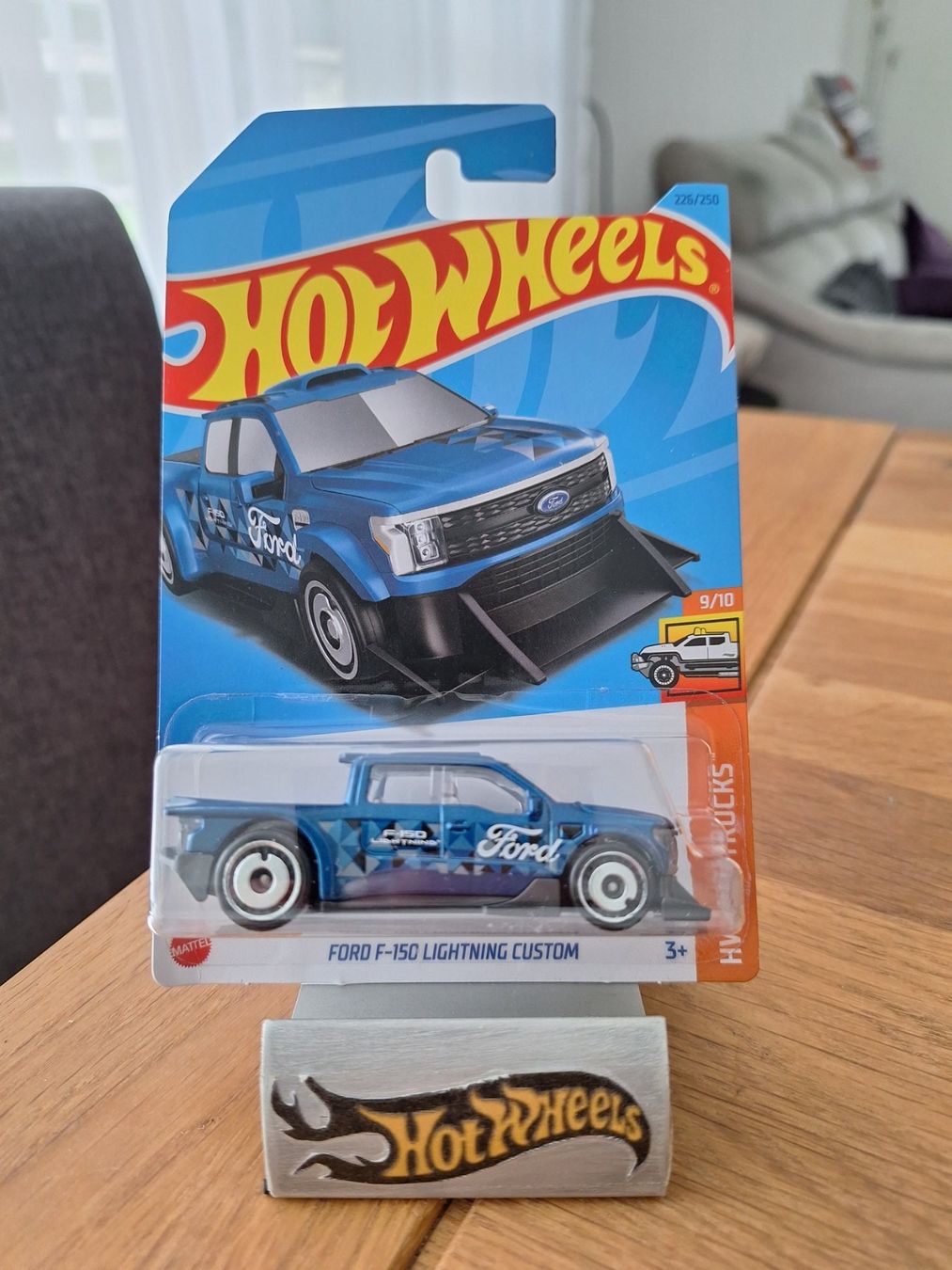 Hot Wheels HW Hot Trucks 2023 Ford F-150 Lightning Custom L