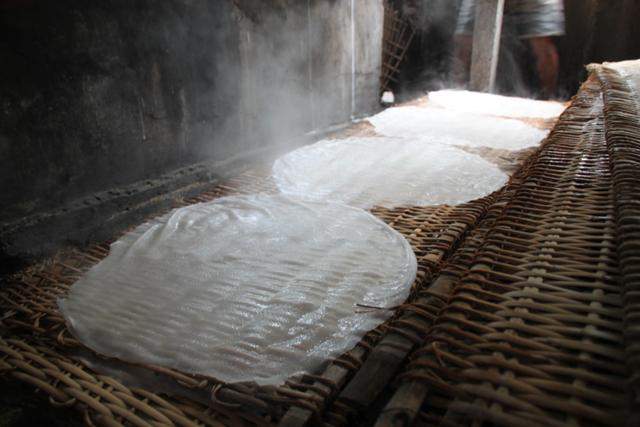 Herstellung von Reisnudeln