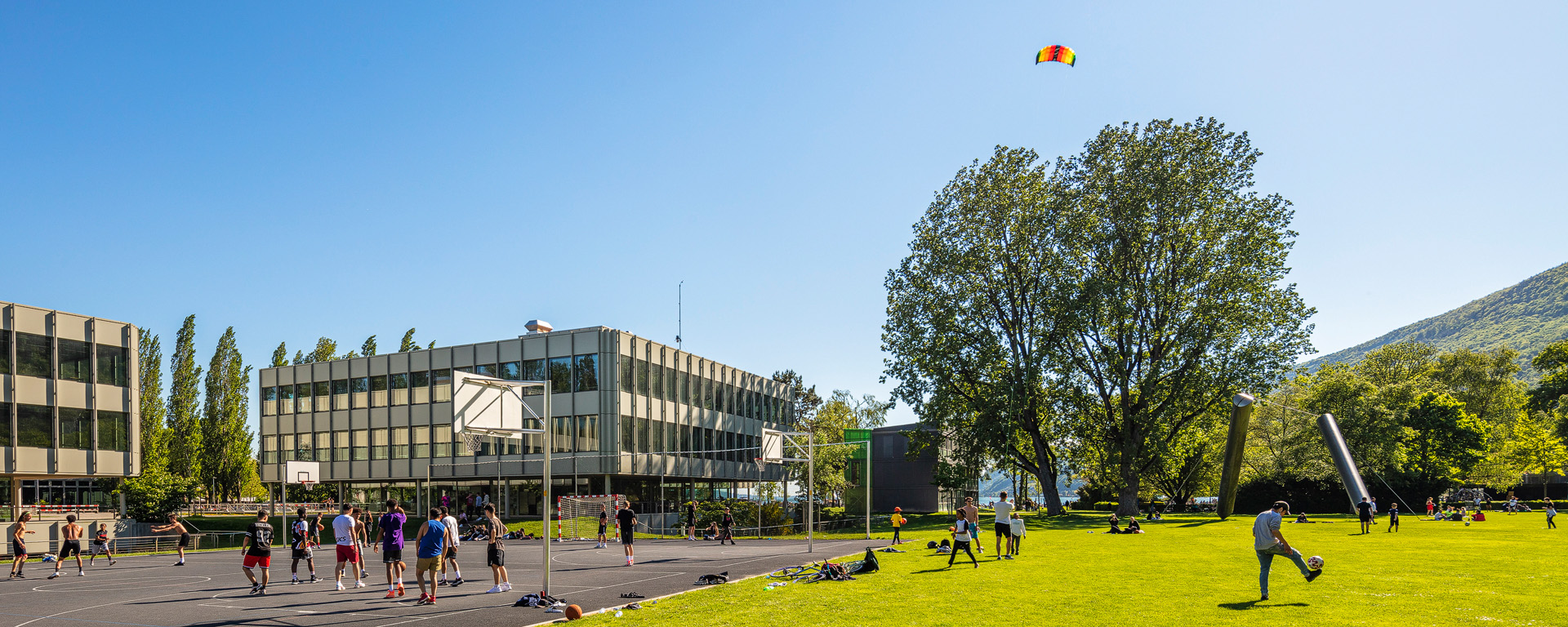 Stadt Biel/Bienne Gymnasium am Strandboden