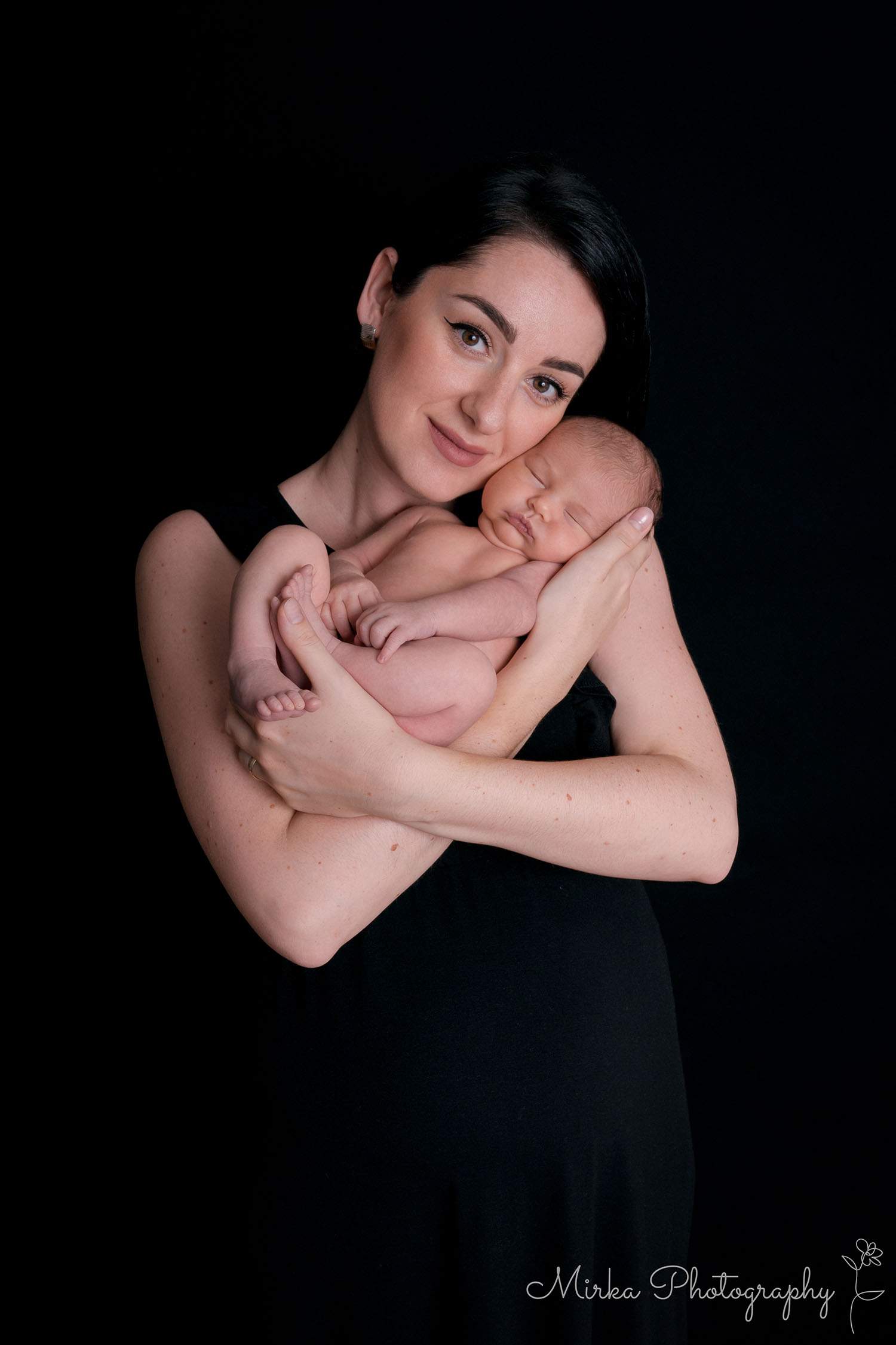 Mama mit baby im arm