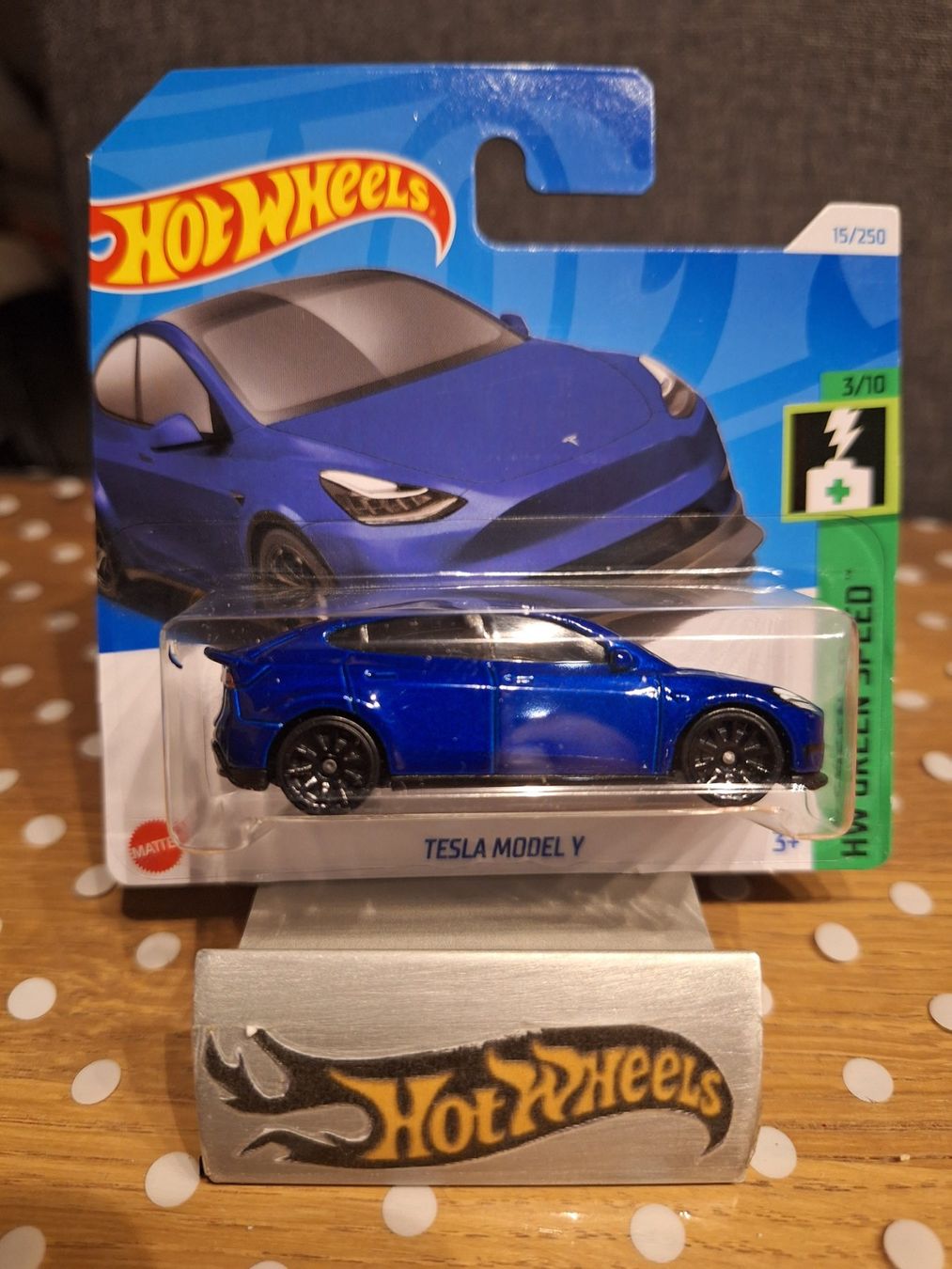 Hot Wheels HW Green Speed 2024 Tesla Model Y 3/10 S