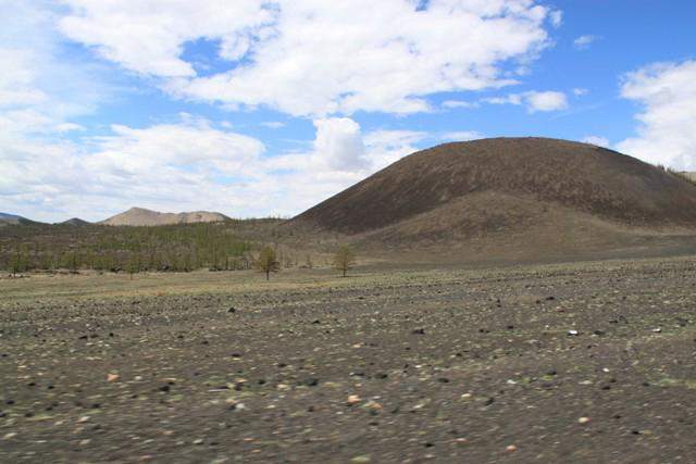 Vulkan im Khorgo Trekhiin Tsagaan Nuur Nationalpark