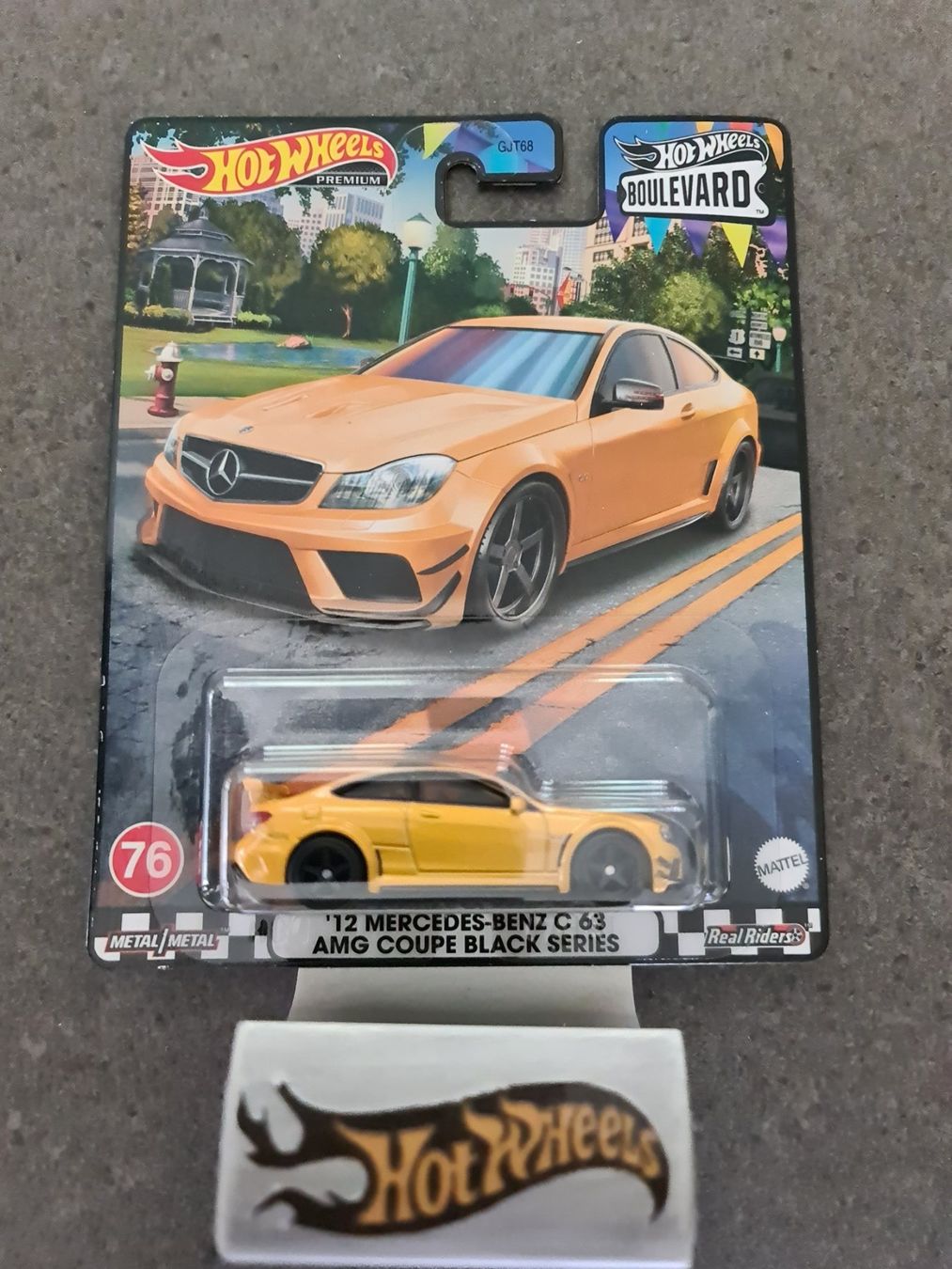 Hot Wheels Premium Boulevard #76 Mercedes-Benz C63 AMG Coupe