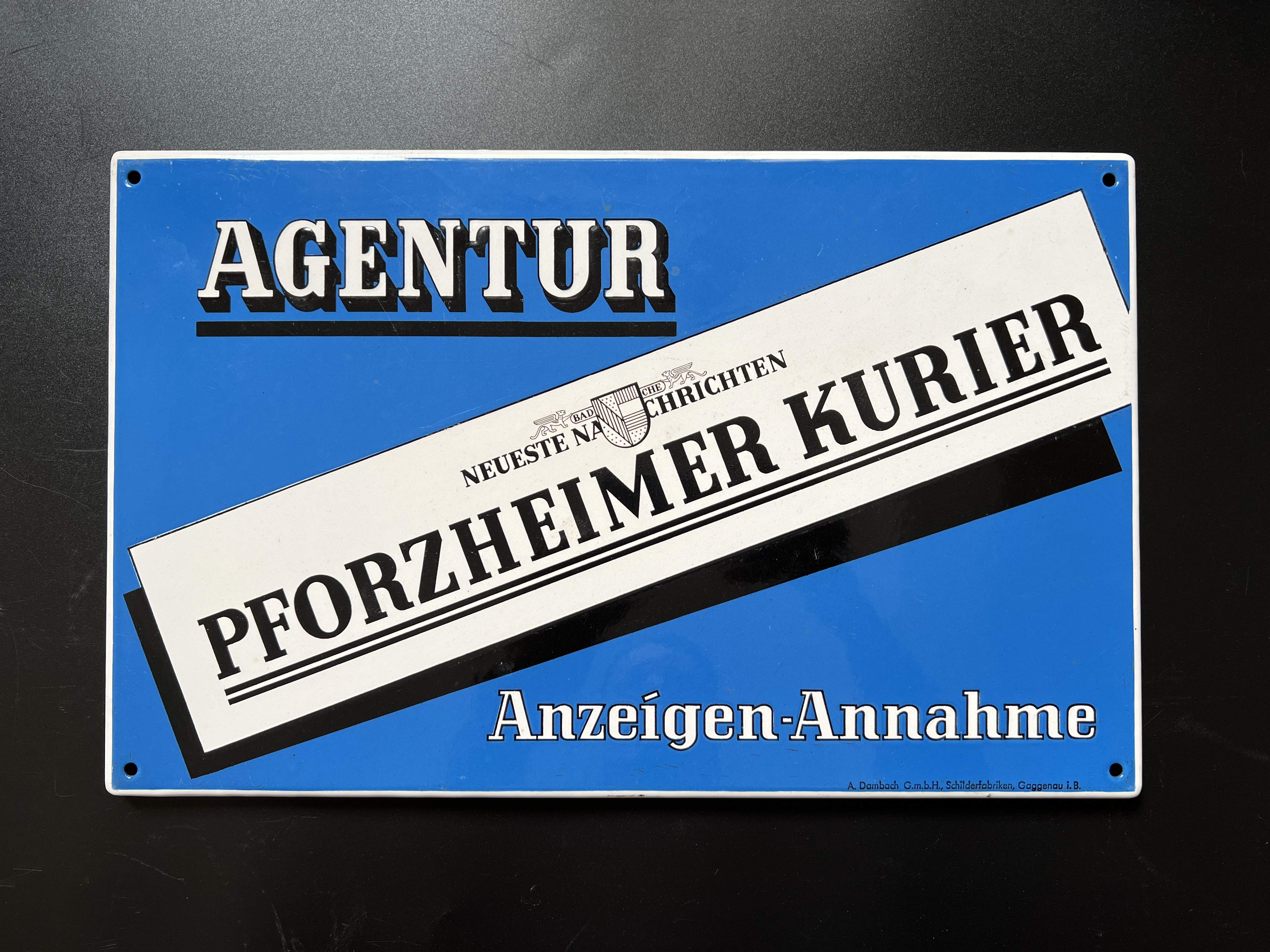 Altes Emailschild Pforzheimer Kurier um 1960