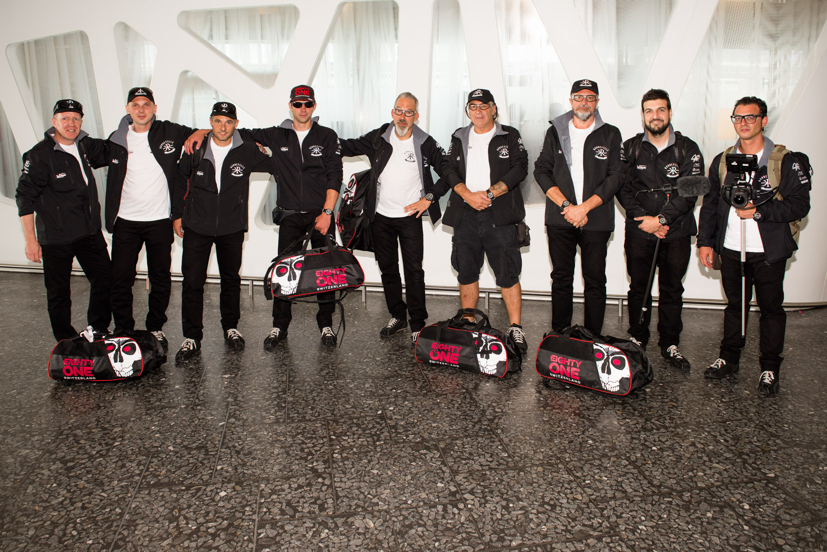 23.08.2017: KR-Raceteam fully assembles at Zurich airport