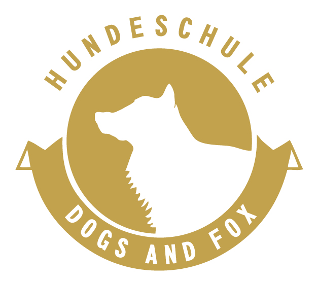 Hundeschule dogs and fox
