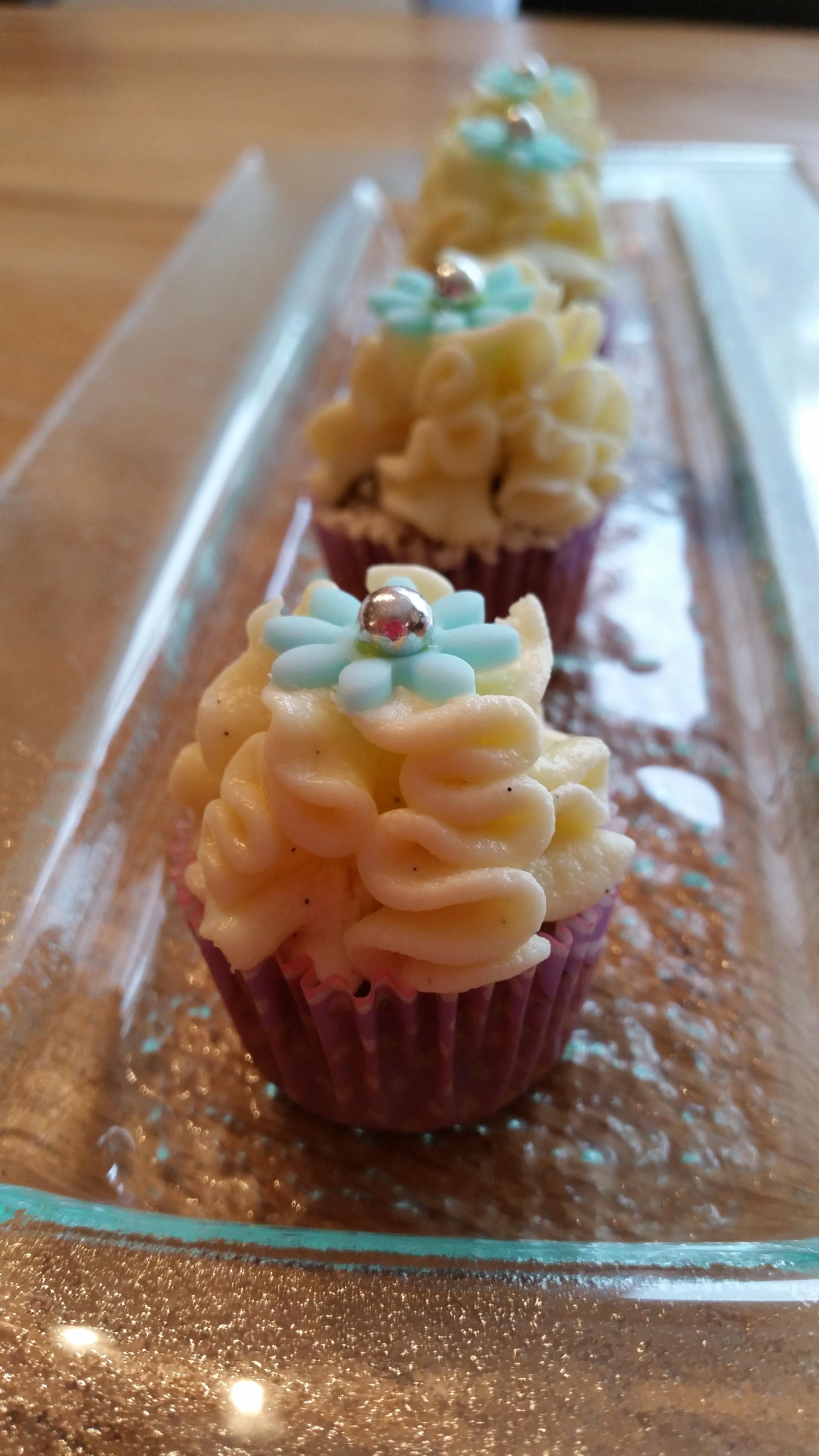 Vanille-OREO Mini Cupcakes