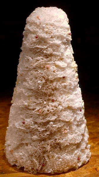 Tannenbaum aus Papier-Backförmchen