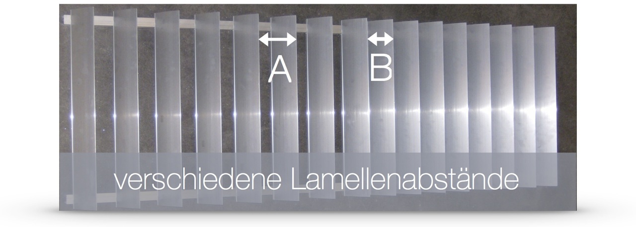 Gitterelemente aus Aluminium mit verschiedenen Lamellenabständen