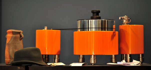The modern art design turntable in Lamborghini Orange